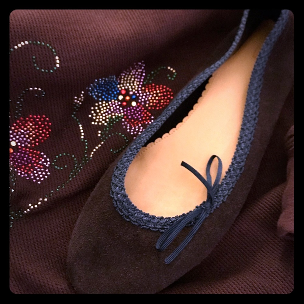 Gap Dark Brown Suede Flats (8) w/Dark Teal Piping